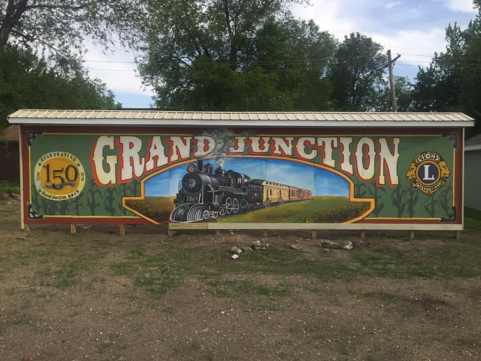 grand junction iowa mural